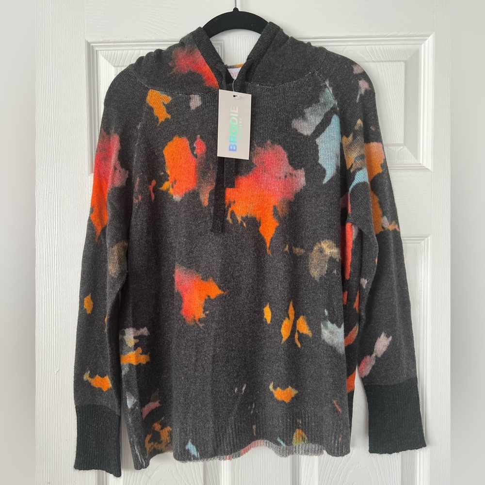 Brodie Cashmere Hoodie, Size XS.